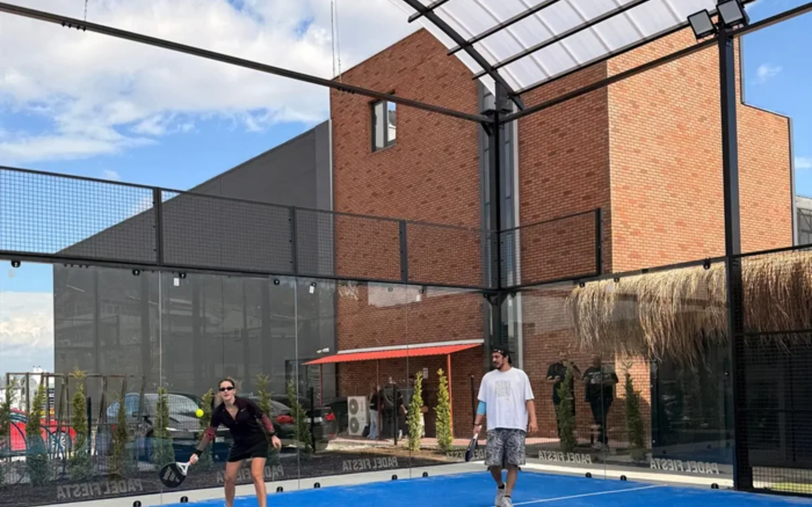 Padel Fiesta Club tesis görünümü