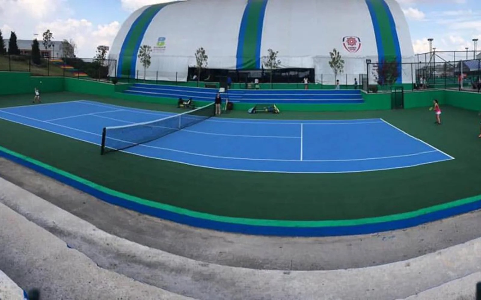 EA Tenis Akademisi tesis görünümü