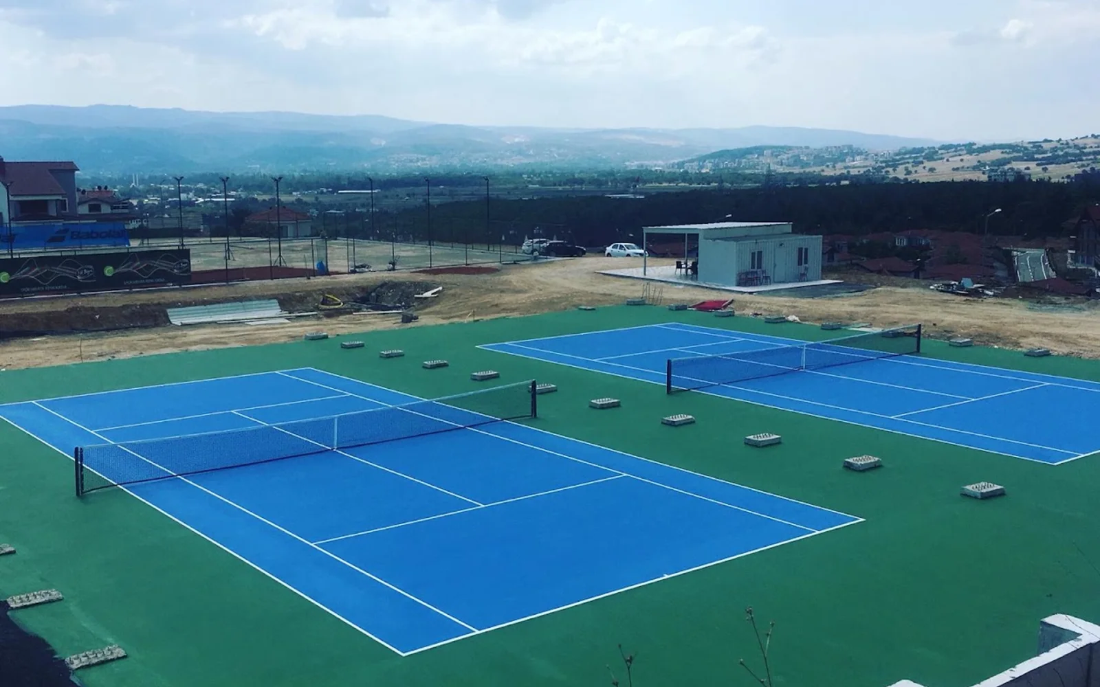 Bursa Yenigün Tenis Kortu tesis görünümü