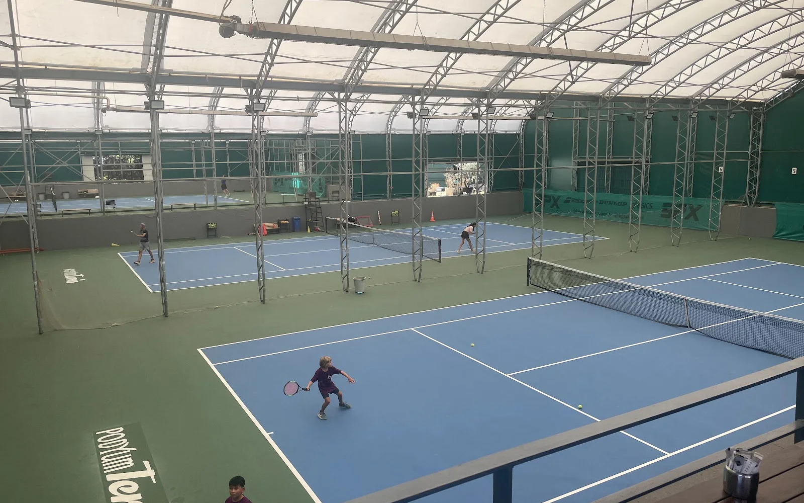 Podyum Tenis tesis görünümü