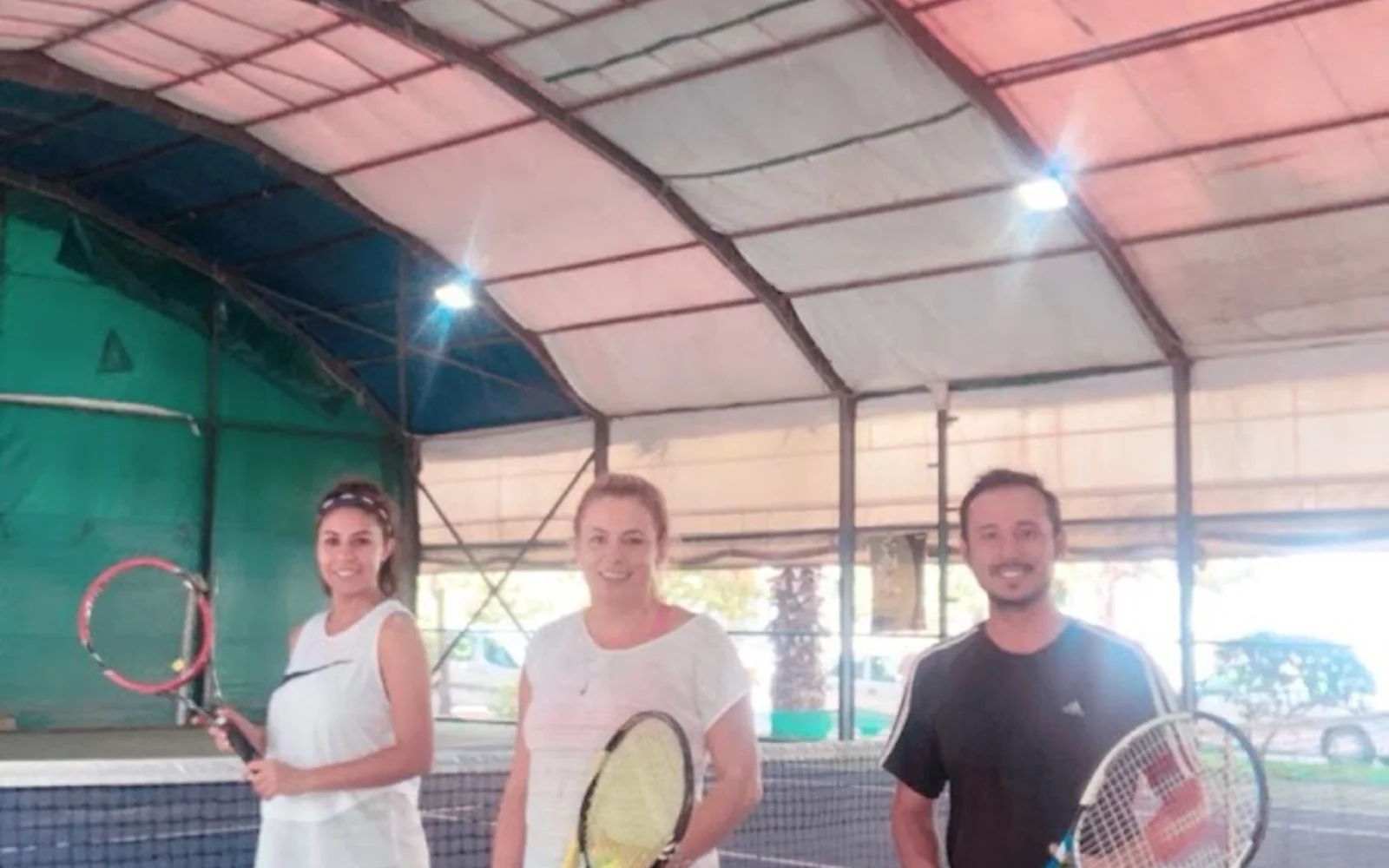 Buyuksehir Kapali Tenis Kortu tesis görünümü