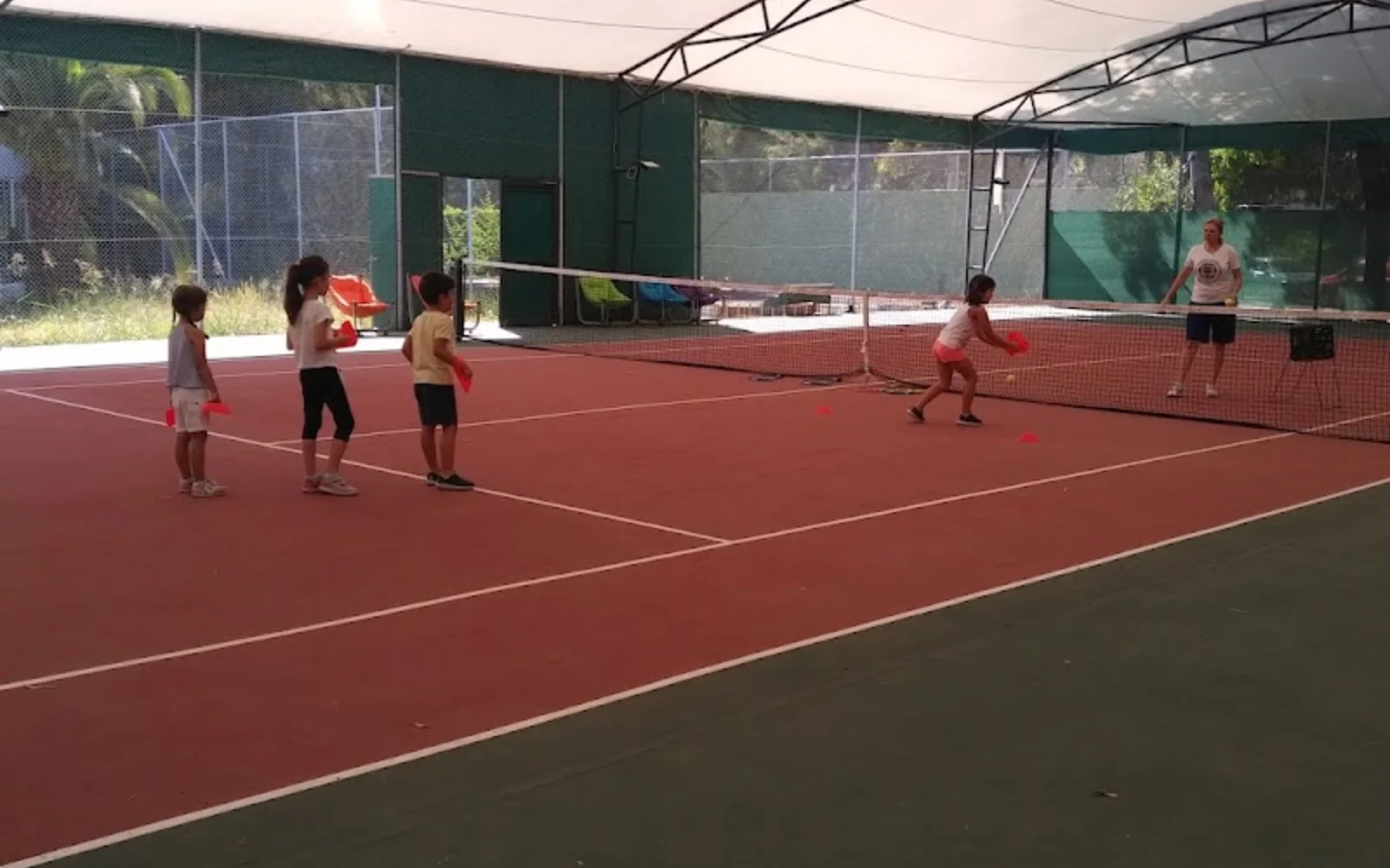 Beyen Tenis Akademisi tesis görünümü