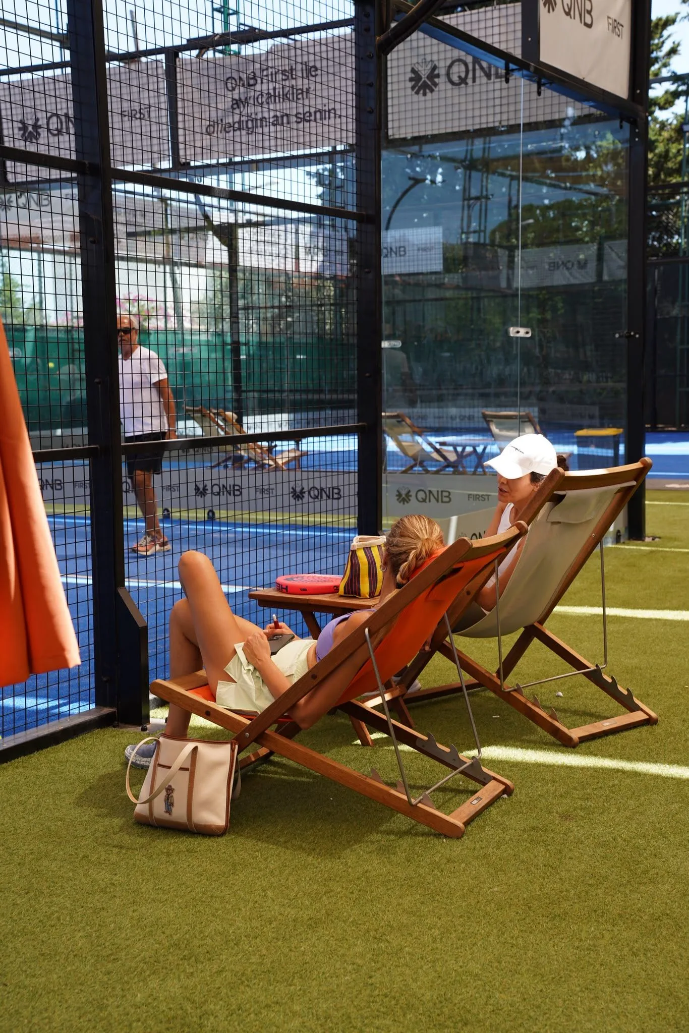 Site Spor Kulübü Çeşme padel alanı