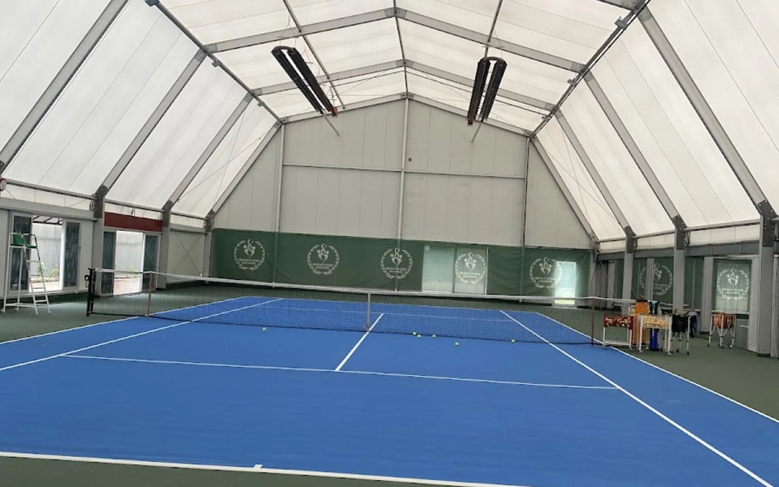 Amisos Tenis Spor Kulübü tesis görünümü